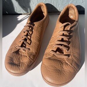 Birchbury Bramford Barefoot Sneaker light brown tan leather  size 11.5